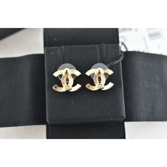 Chanel 21A Gold Pearl White Strass Crystal CC Logo Drop Statement Stud Earrings - Picture 11 of 11